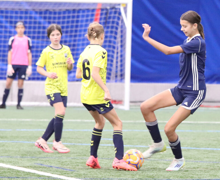 girls-soccer-lg-01